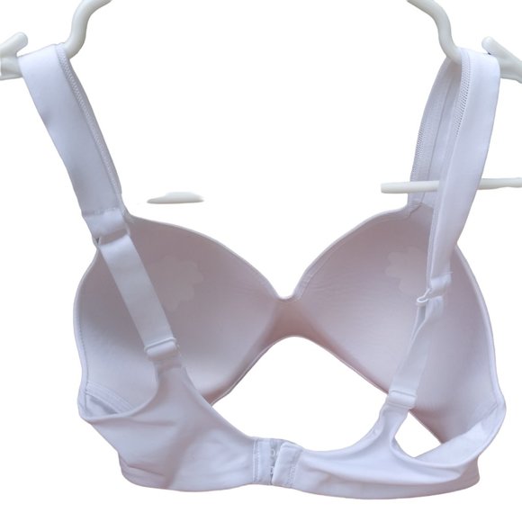 Hanes Intimates & Sleepwear Hanes Wireless T Shirt Bra Full